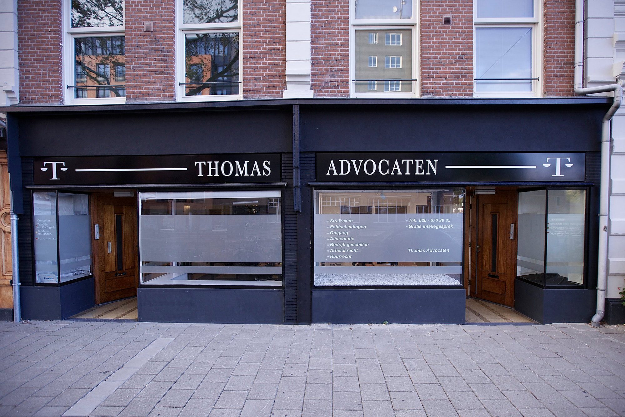 Kantoorpand van Thomas Advocaten aan de Ceintuurbaan in Amsterdam